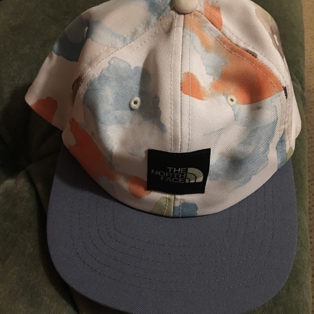 Northface Flat Bill Cap Womens Snap Closure